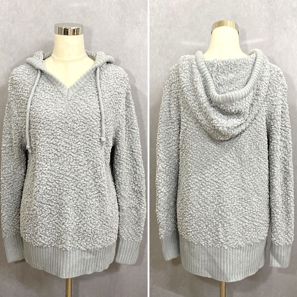 GreenTea Hooded V-Neck Sweater